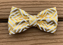 Load image into Gallery viewer, “Gold Foil” Bow tie