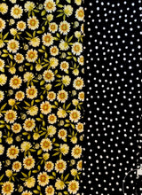 Load image into Gallery viewer, Reversible Pet Bandana "Daisy"
