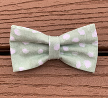 Load image into Gallery viewer, “Green Dots” Bow tie