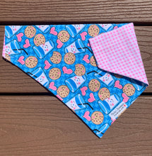Load image into Gallery viewer, Reversible Pet Bandana “Cookie”