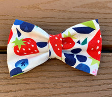 Load image into Gallery viewer, “Berry Blast” Bow tie
