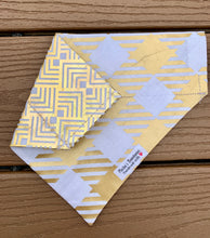 Load image into Gallery viewer, Reversible Pet Bandana “Royal gold foil”