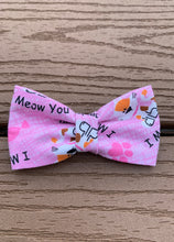 Load image into Gallery viewer, “I meow you” Bow Tie
