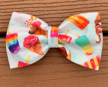 Load image into Gallery viewer, “Sweet tooth” Bow tie
