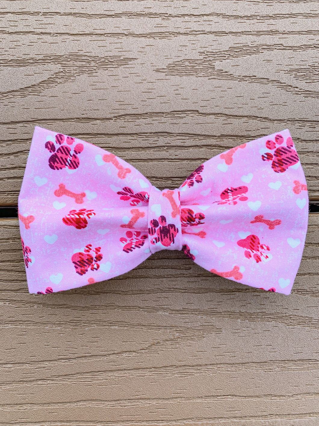 “Pink paw print” Bow Tie