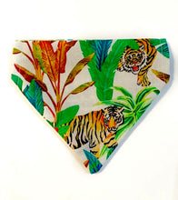Load image into Gallery viewer, Reversible Pet Model Bandana “Tiger”
