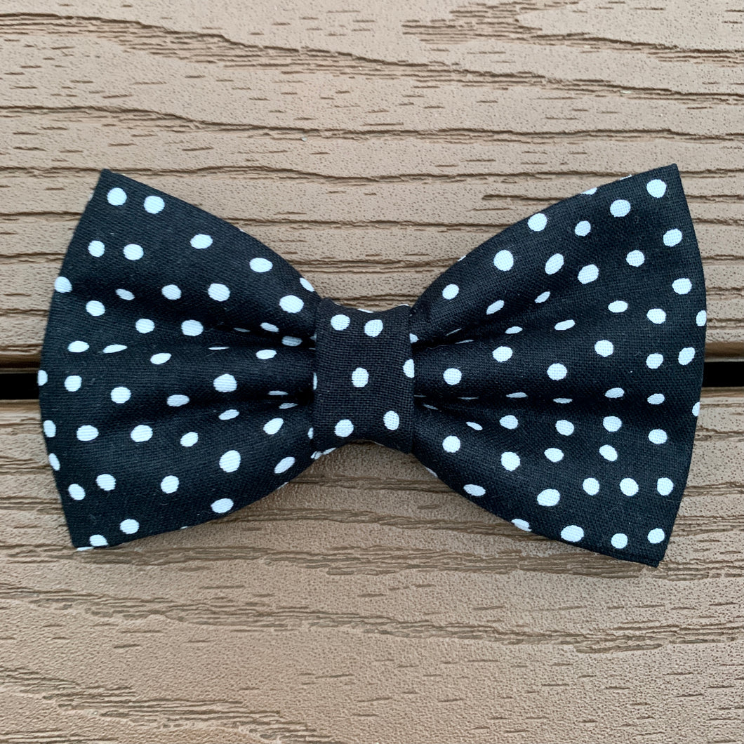 “Black polka dots” Bow tie